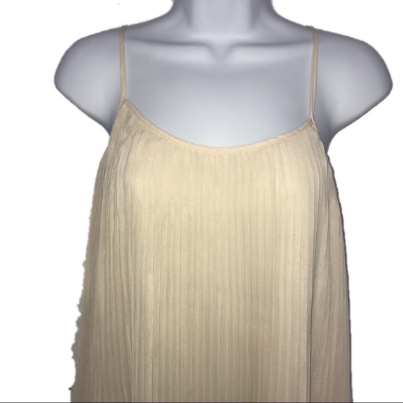 Xai Accordian Pleated Top M - Picture 2 of 7